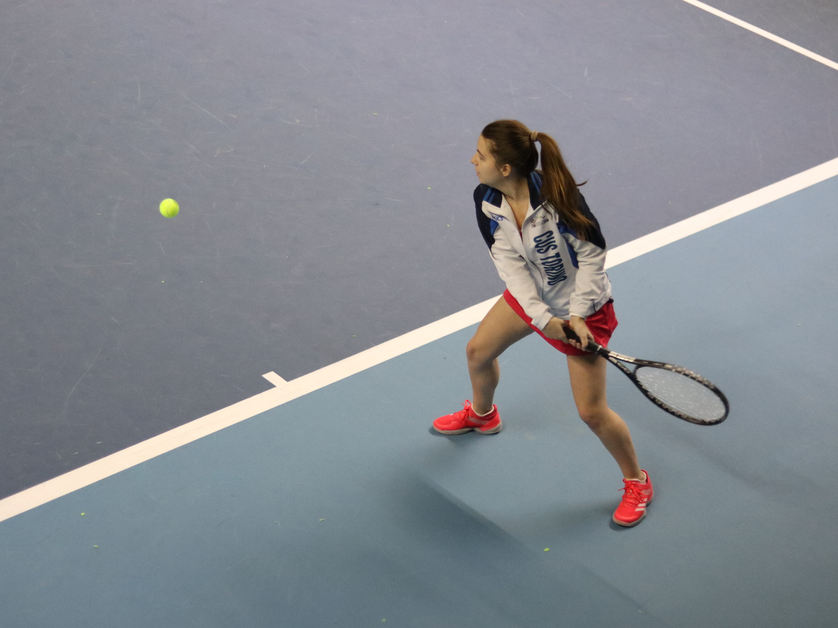 Beschwerden Schneesturm Lesen tennis court positions