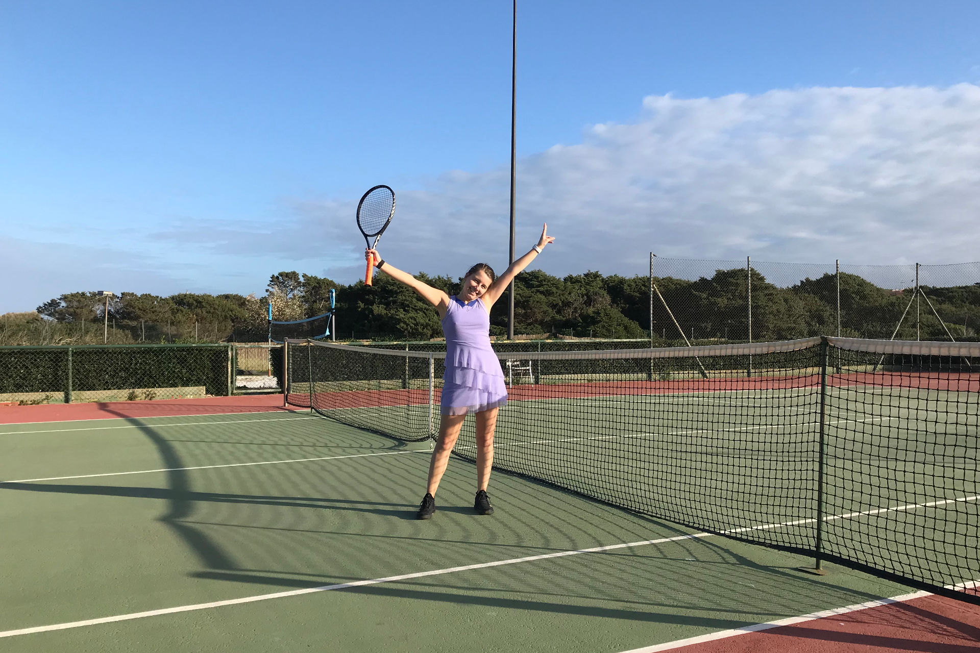 Playing tennis in Sardegna